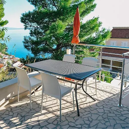 1 Bedroom Stunning In *